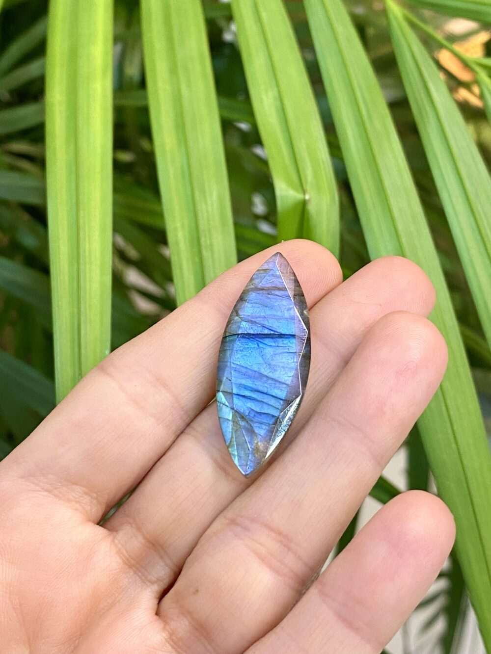 Labradorit Doğal Taş Kabaşon Parça