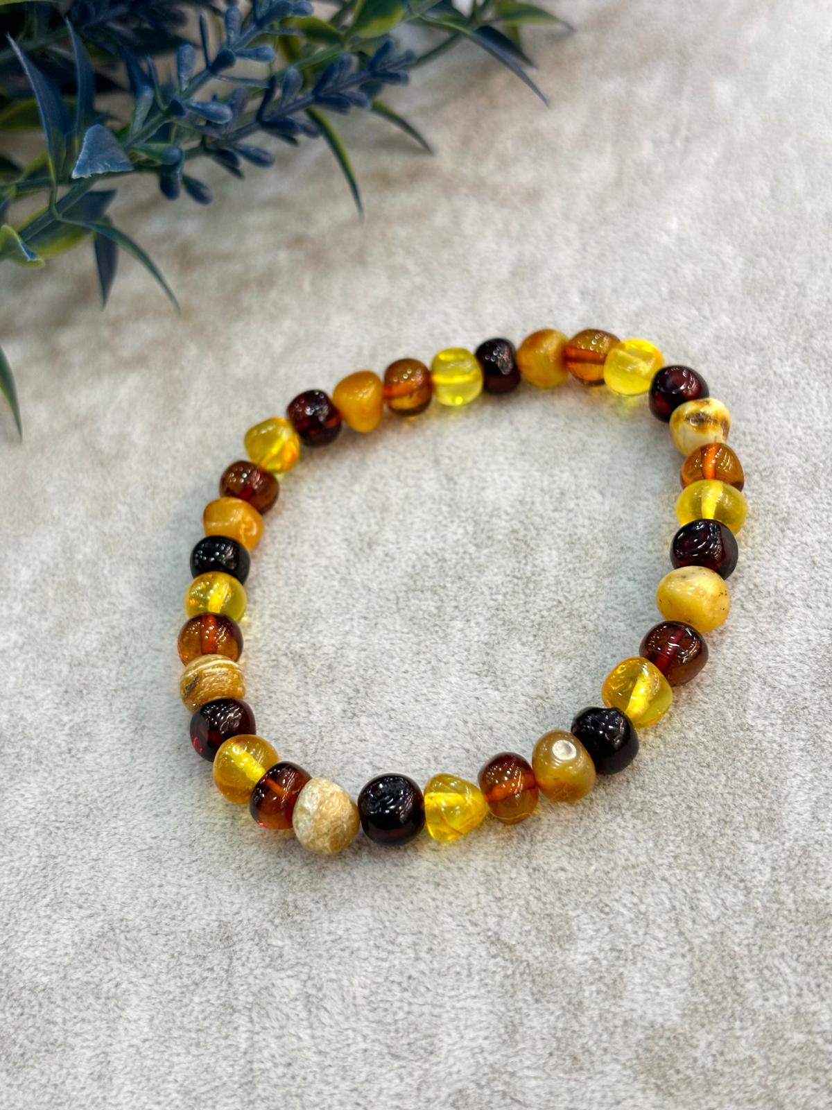 amber-tasli-kehribar-bileklik-dogal-taki-unisex-kullanim-icin-enerji-ve-zariflik-bir-arada-ayshe-dogaltas-ankara-serisi