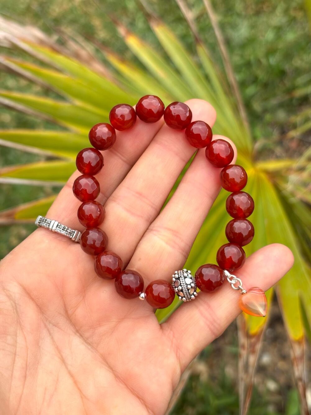 Akik Doğal Taş Kalp Sembol Detaylı Gümüş Bileklik